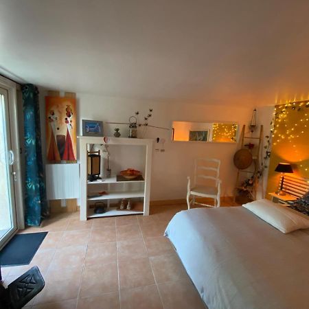 Guesthouse Du Moulin Saint-Cyr-sur-Mer Exteriör bild