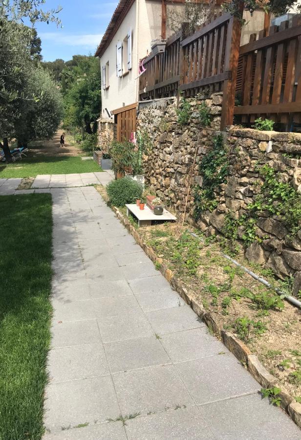 Guesthouse Du Moulin Saint-Cyr-sur-Mer Exteriör bild